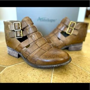 Antelope Brown leather booties Sz 36 US Sz 6